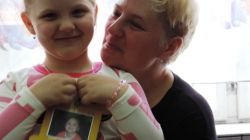 Angelika z mamą Iwoną