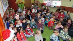 W oczekiwaniu na rozdanie przezentów