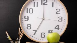 school-analog-clock-today-tease-001-180503_ce5333f7e35bc1b9ed1d0055cffd1ecd.social_share_1200x630_center_16x9.jpg