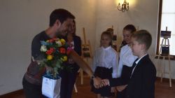 dziękując za przybycie